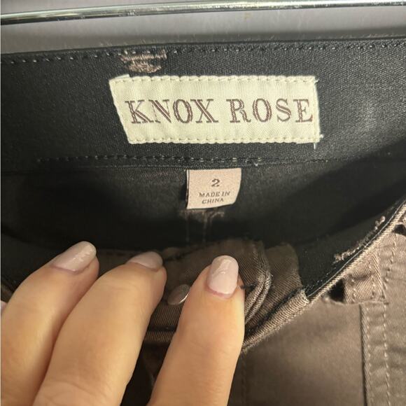 Knox Rose Brown Skinny Pants With Zipper Details Size 2 - Picture 4 of 6